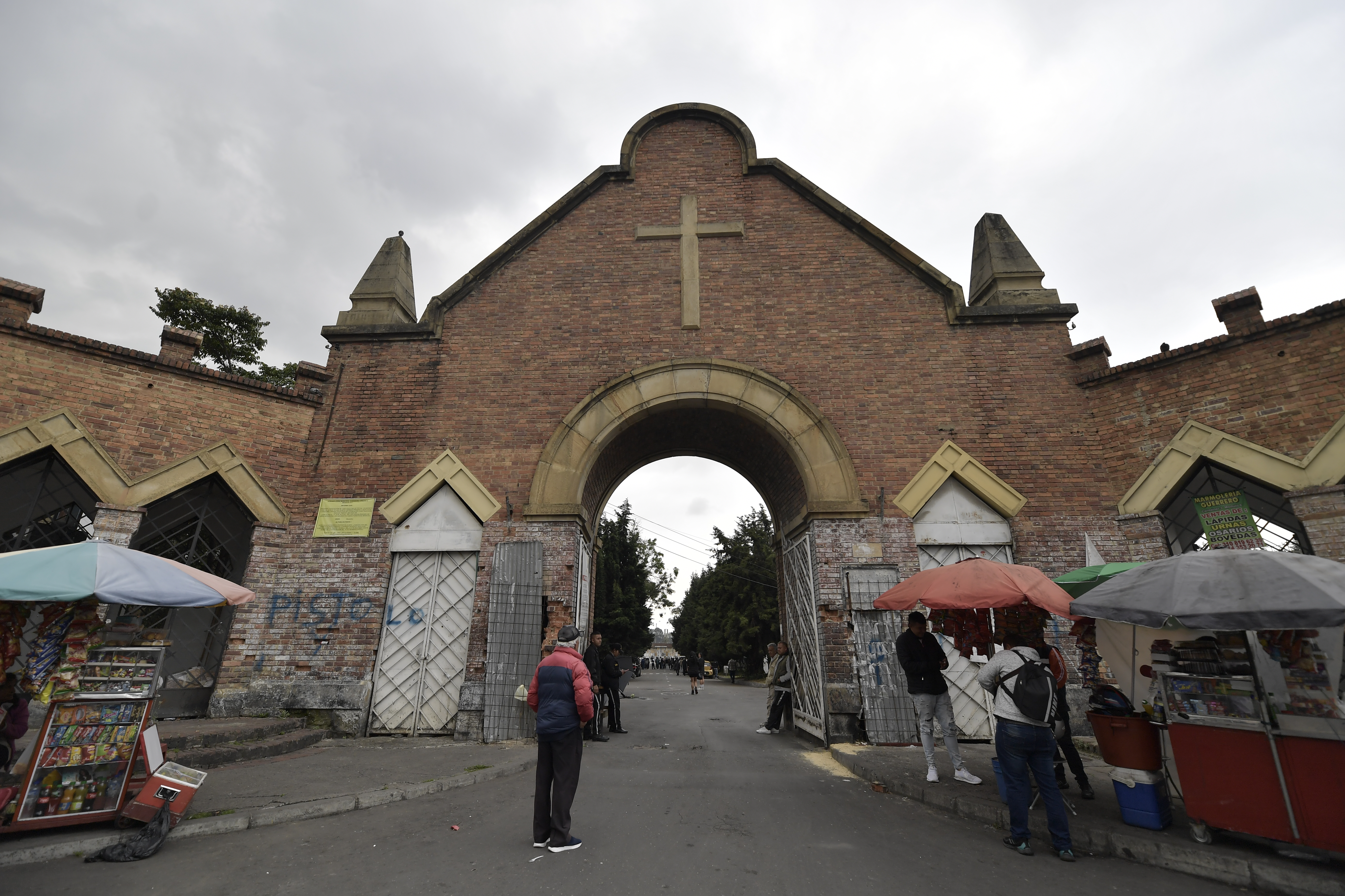 Tras mantenimiento, reactivan los dos hornos crematorios del Cementerio del Sur