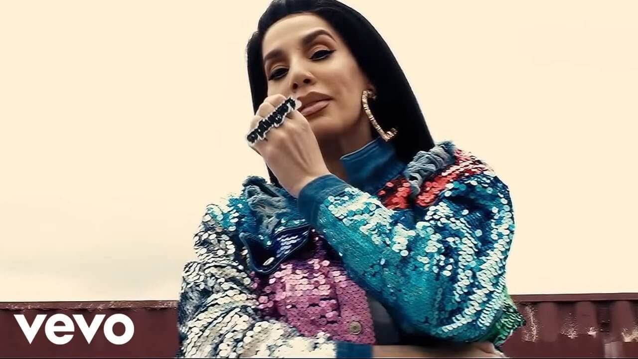 “Sentimiento” es una canción interpretada en 2007 por la cantante puertorriqueña Martha Ivelisse Pesante Rodríguez, reconocida artísticamente bajo el seudónimo de Ivy Queen. 
