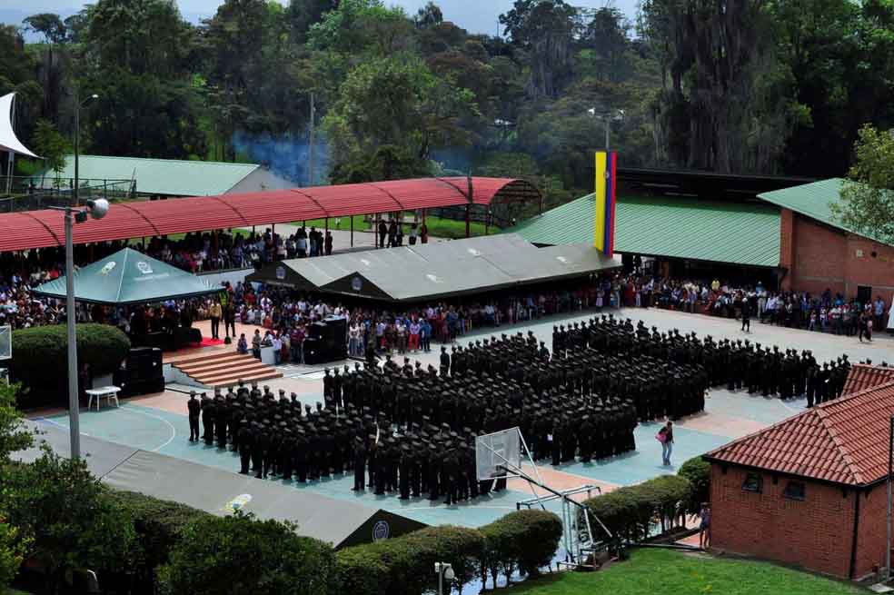 Denuncian corrupción en la Escuela de Carabineros de Vélez, Santander