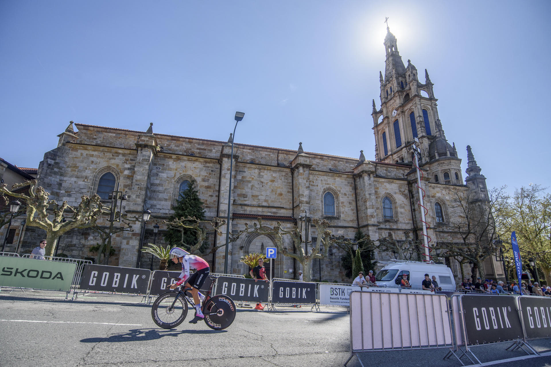 Así les fue a los colombianos tras la etapa 1 de la Vuelta al País Vasco: Tejada es top 20
