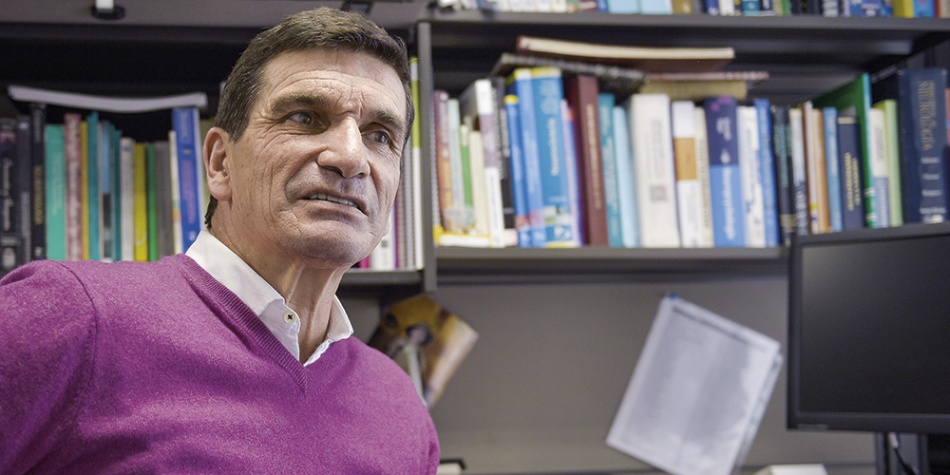 “La marihuana que se consume hoy produce dependencia”, profesor Juan Daniel Gómez