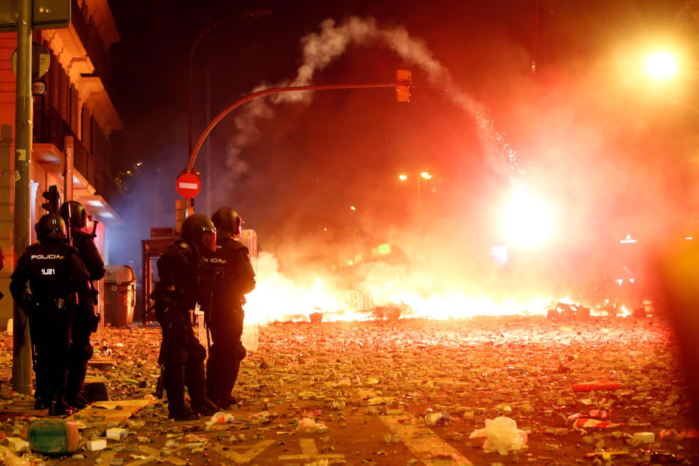 Manifestaciones en Cataluña: se desatan disturbios en Barcelona