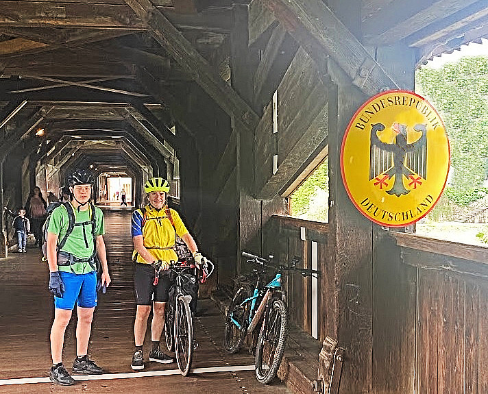 Dos pensionados en bici por Europa: ¡Y finalmente tuvimos un incidente mecánico!