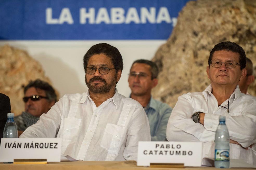 ‘Iván Márquez’ y ‘Pablo Catatumbo’, miembros de la delegación de paz de las Farc en La Habana.  / EFE