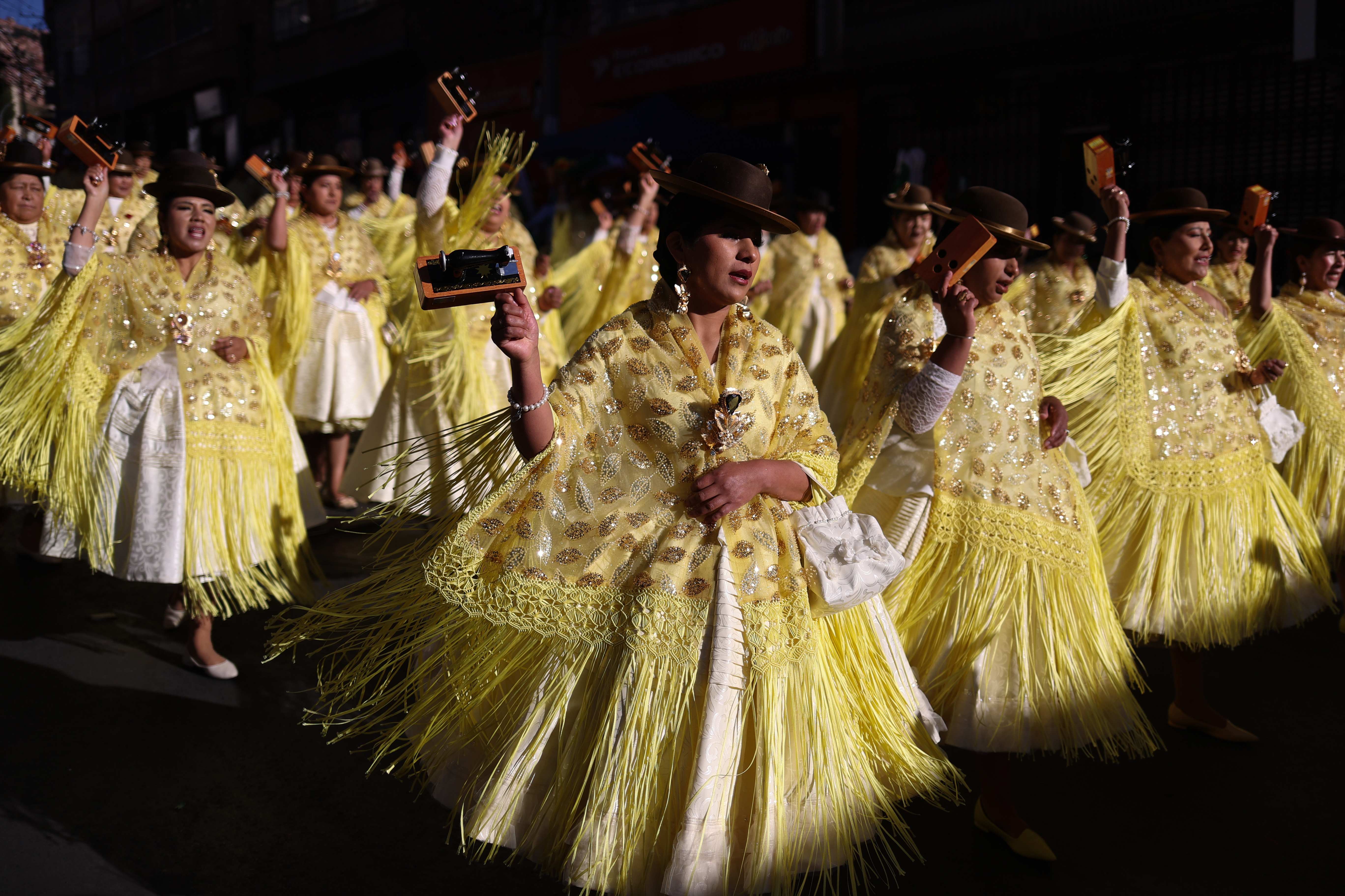 Organización boliviana acusa a Perú de “robar” y “plagiar” danzas tradicionales