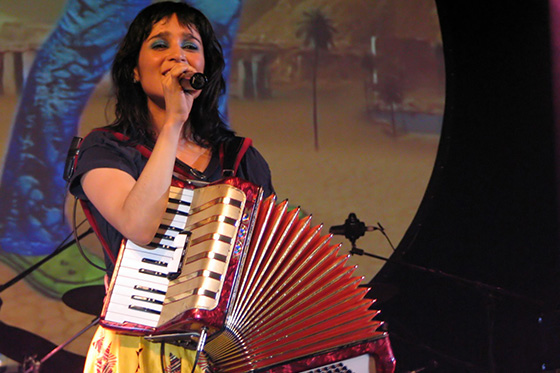 «En México no nos acostumbramos a la violencia» Julieta Venegas