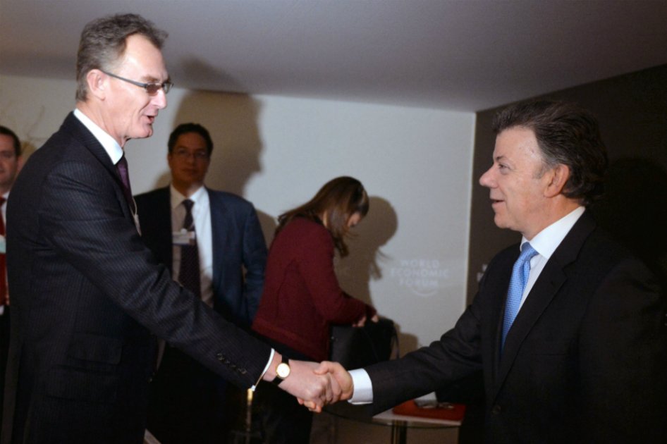En Davos, Suiza, el Presidente Juan Manuel Santos se reunió con el presidente de SAB Miller