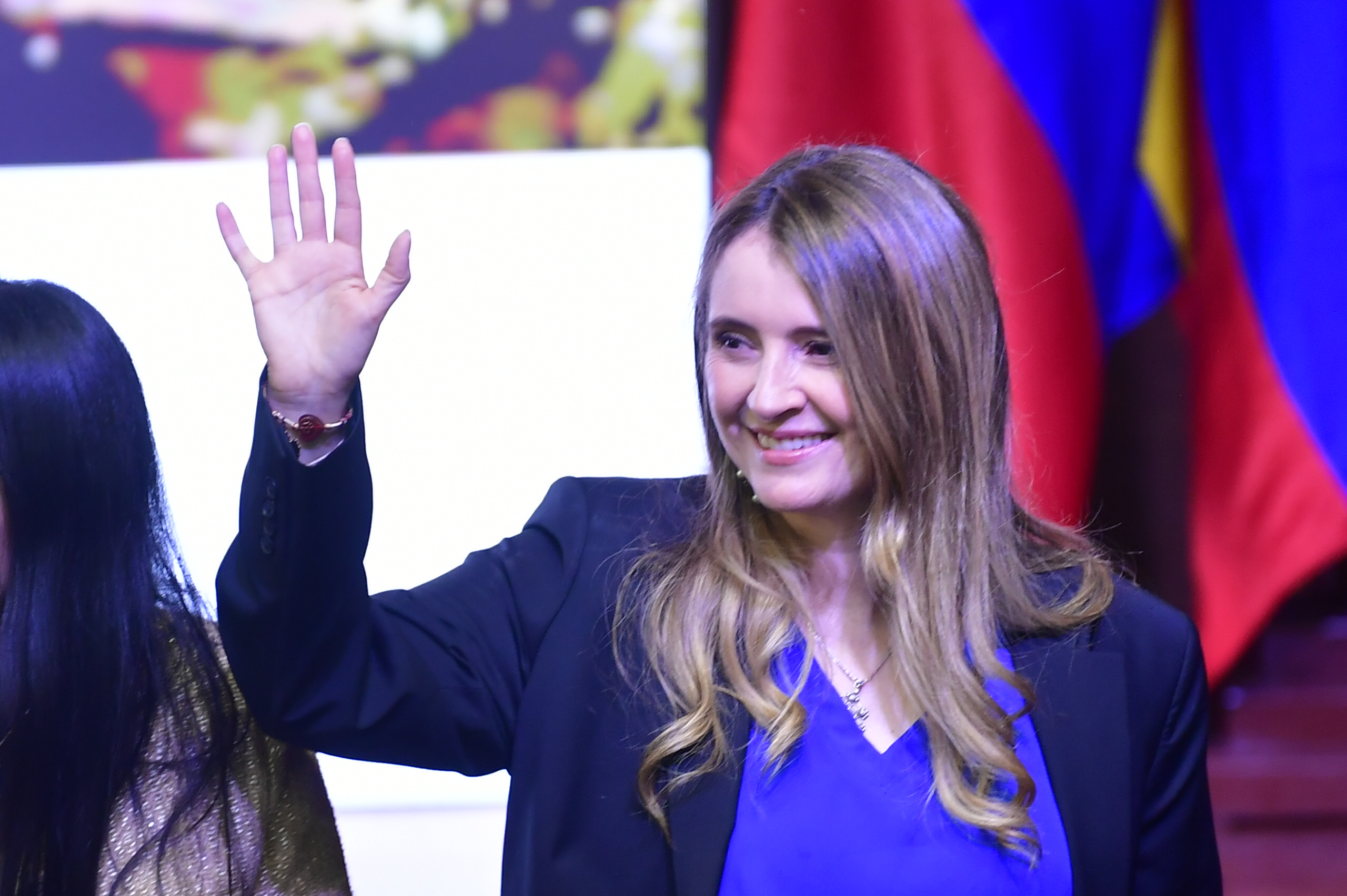 Senadora, fue elegida como la candidata del Centro Democrático para las elecciones 2026.