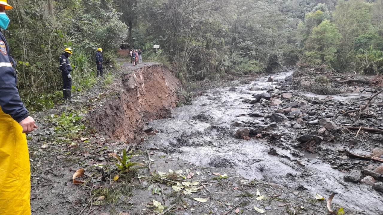 Lluvias en Cundinamarca: cuatro desaparecidos en Arbeláez y evacuaciones en Viotá