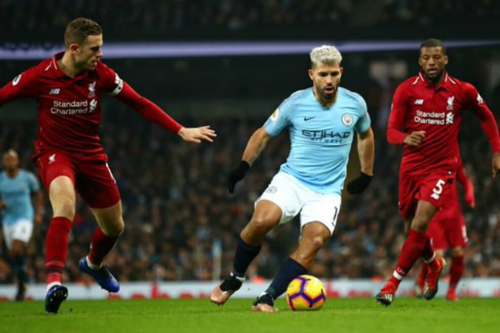 Manchester City y Liverpool levantan el telón del fútbol inglés