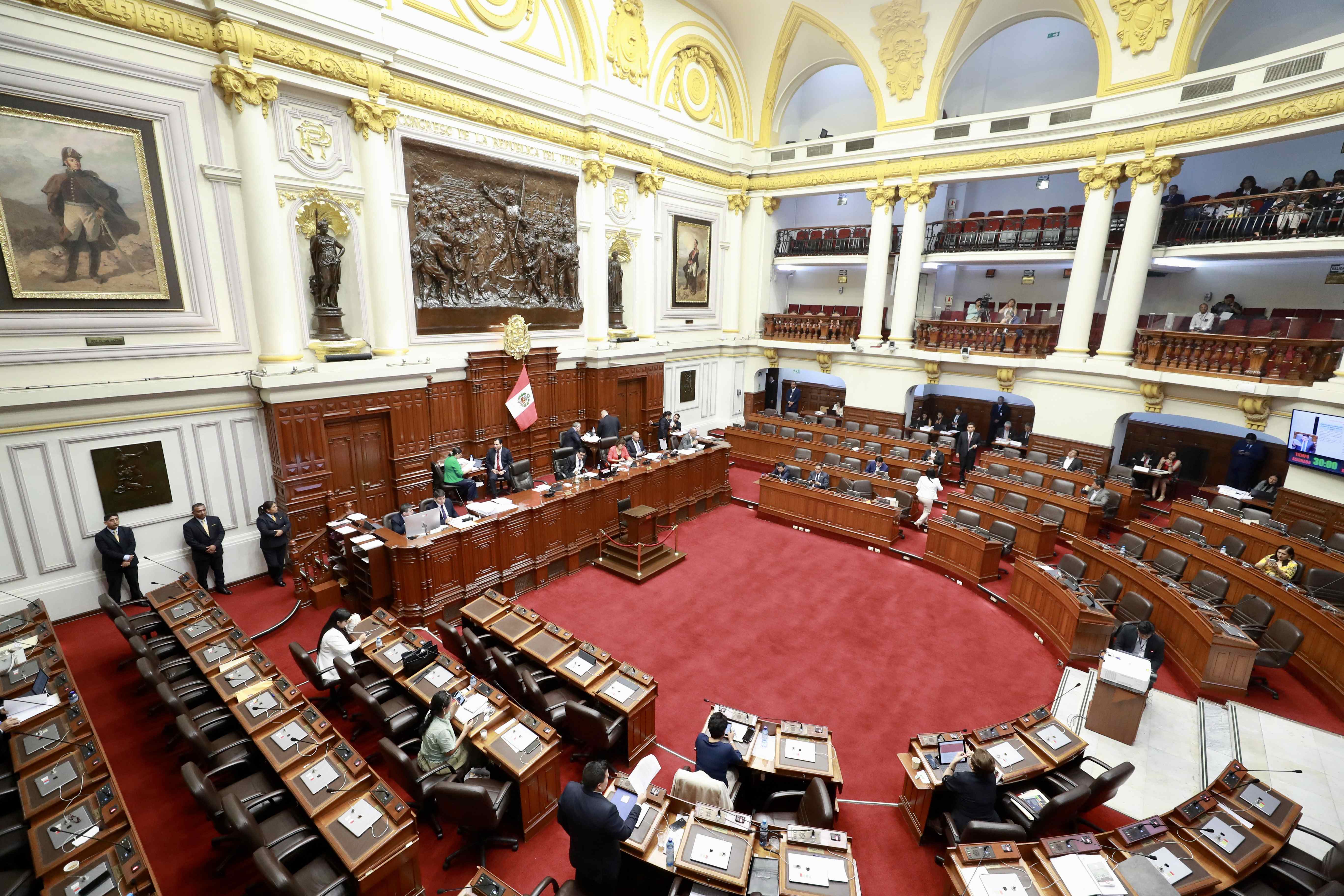 Congreso de Perú gana puja por facultades al poder judicial
