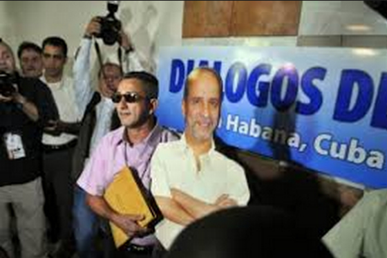 «Simón Trinidad es un subversivo, no un narcotraficante»: senador Horacio Serpa