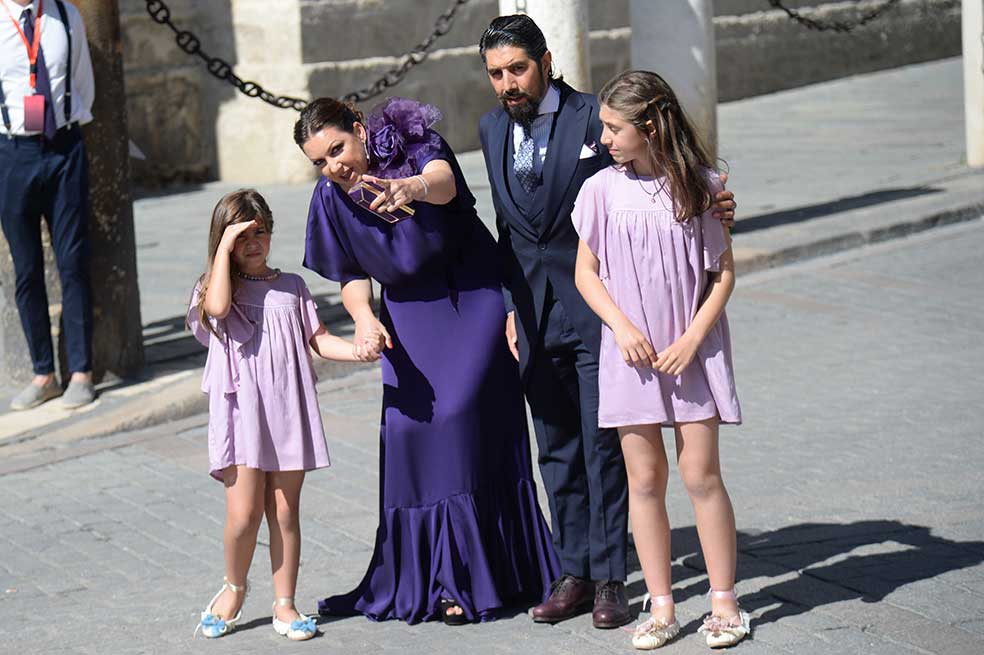 La cantante Niña Pastori y su familia.AFP