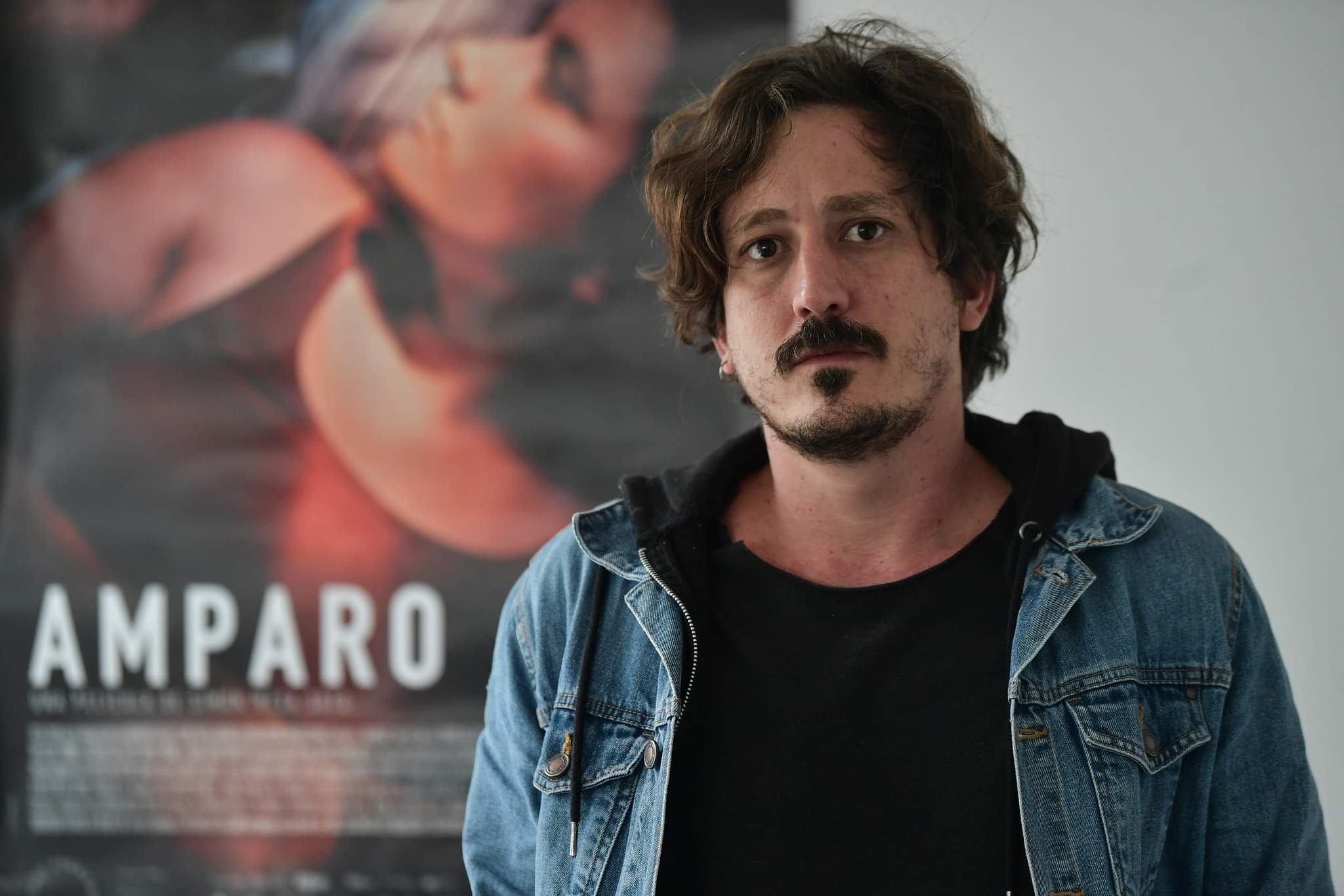 Además de "Amparo", Simón Mesa ha dirigido otras producciones como el cortometraje "Leidi", que ganó la Palma de Oro en la 67º del Festival de Cannes.