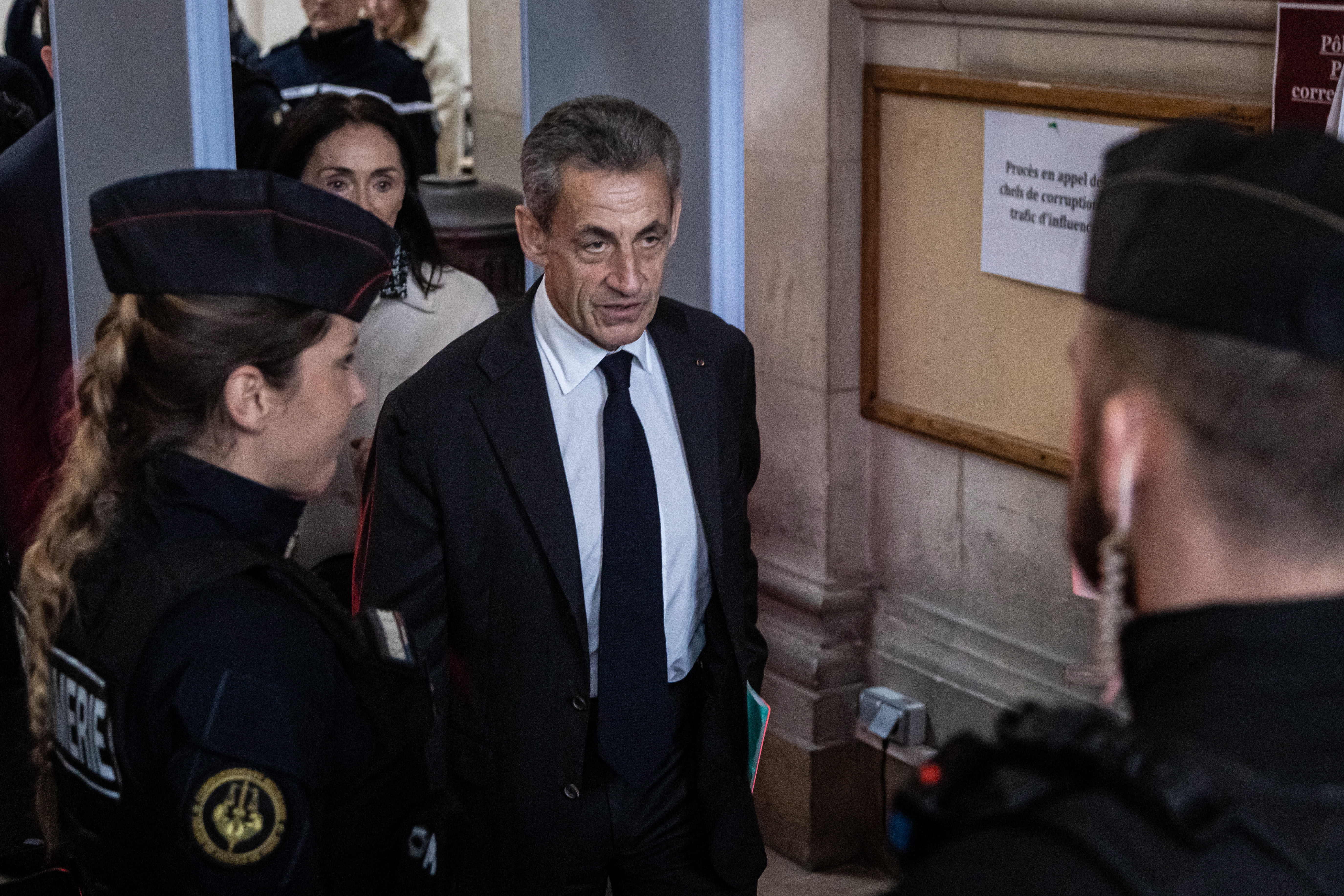 Francia: expresidente Sarkozy, a juicio por presunta corrupción con Muamar Gadafi