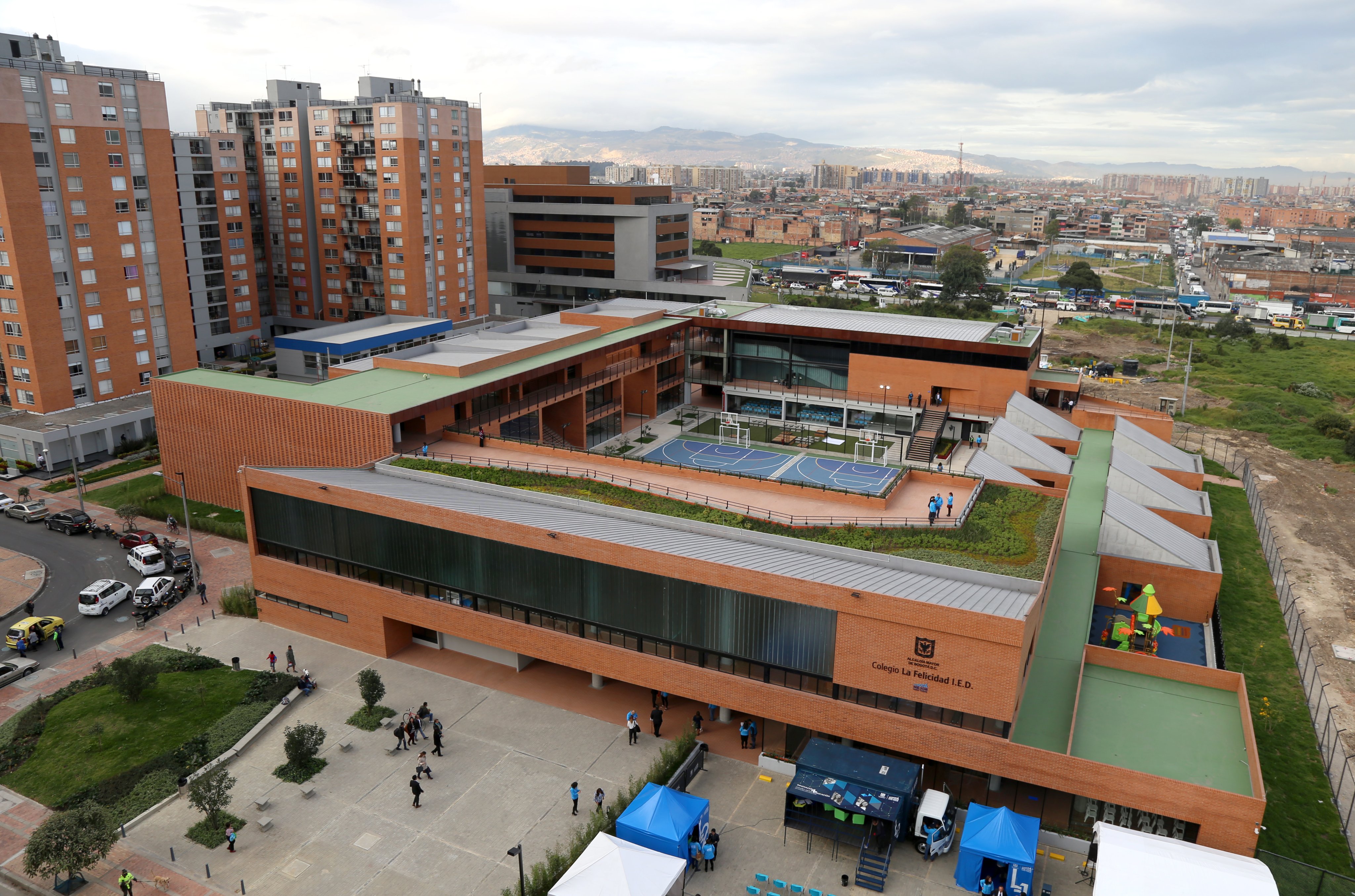 El colegio público de Bogotá que se convirtió en referente educativo y emocional en el mundo