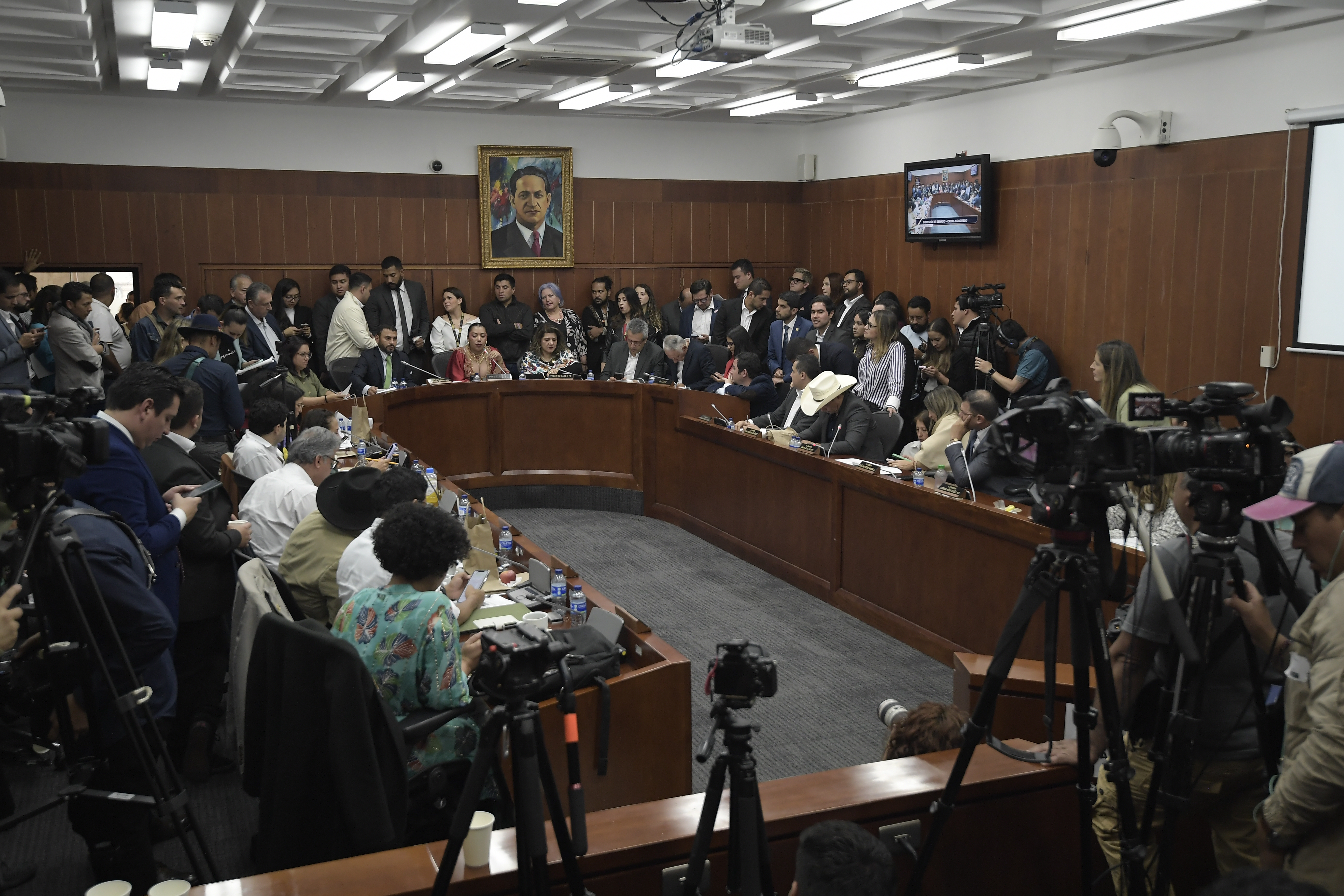 Estas son las medidas de seguridad que adoptó el Congreso por debate de la laboral