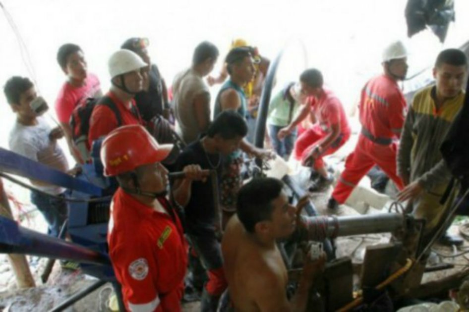 Continúan labores de rescate en mina de oro de Caldas