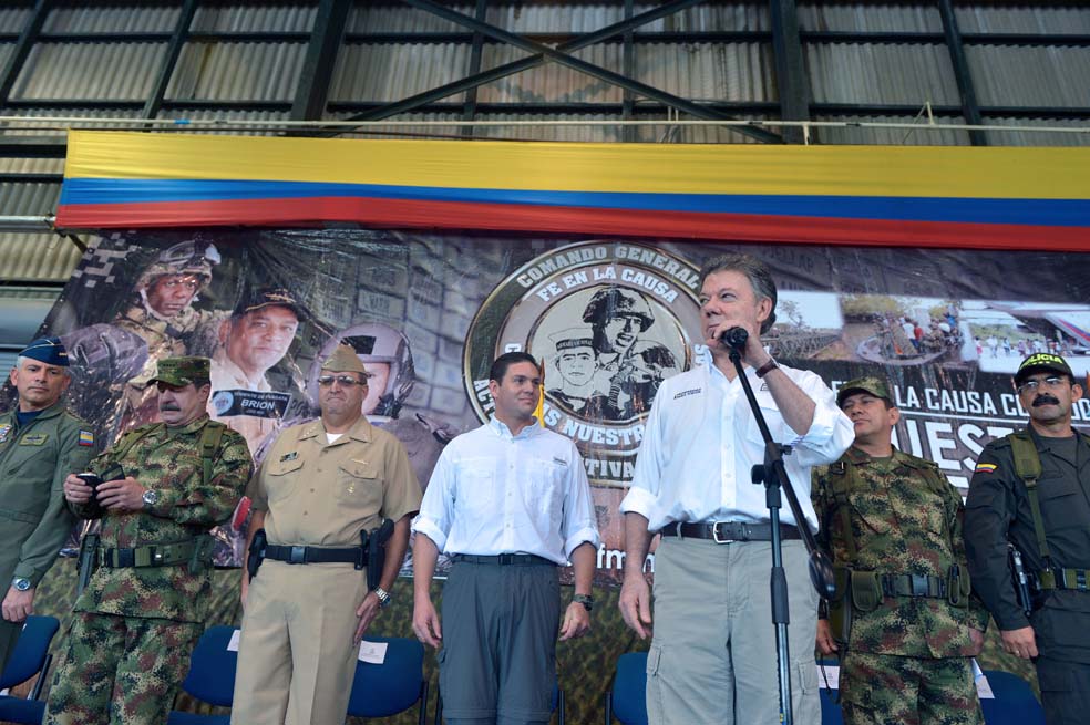 Hablándole a la tropa