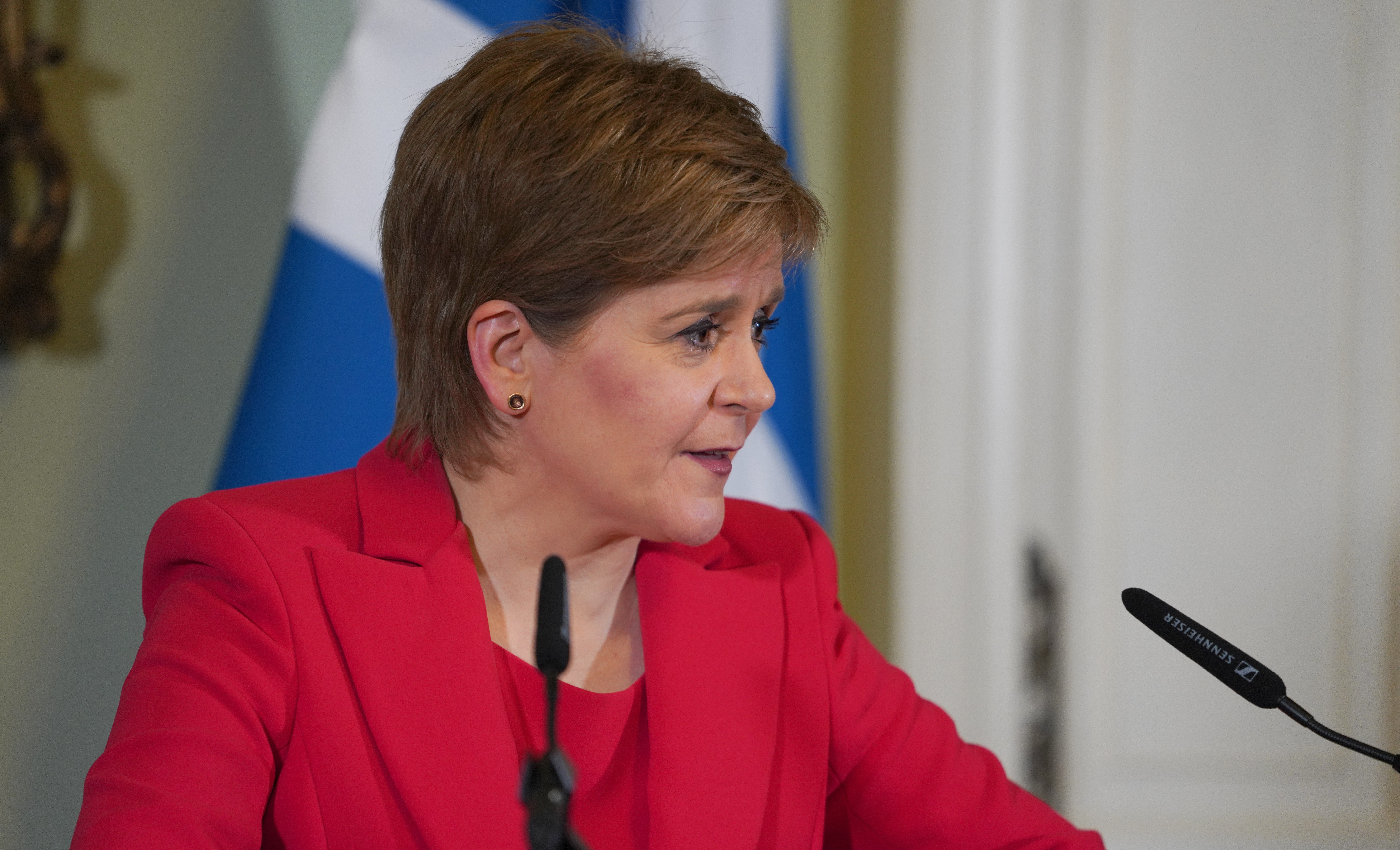 Edinburgh (United Kingdom), 15/02/2023.- A handout photo made available by the Scottish Government shows Scottish First Minister Nicola Sturgeon speaks at a press conference at Bute House in Edinburgh, Scotland, Britain, 15 February 2023. Sturgeon announced she will stand down as First Minister of Scotland and will remain in office until her successor is found. (Reino Unido, Edimburgo) EFE/EPA/SCOTTISH GOVERNMENT / HANDOUT MANDATORY CREDIT HANDOUT EDITORIAL USE ONLY/NO SALES