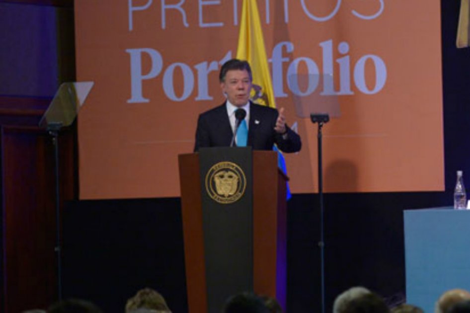 Santos desmitifica la Reforma Tributaria para tranquilizar a empresarios