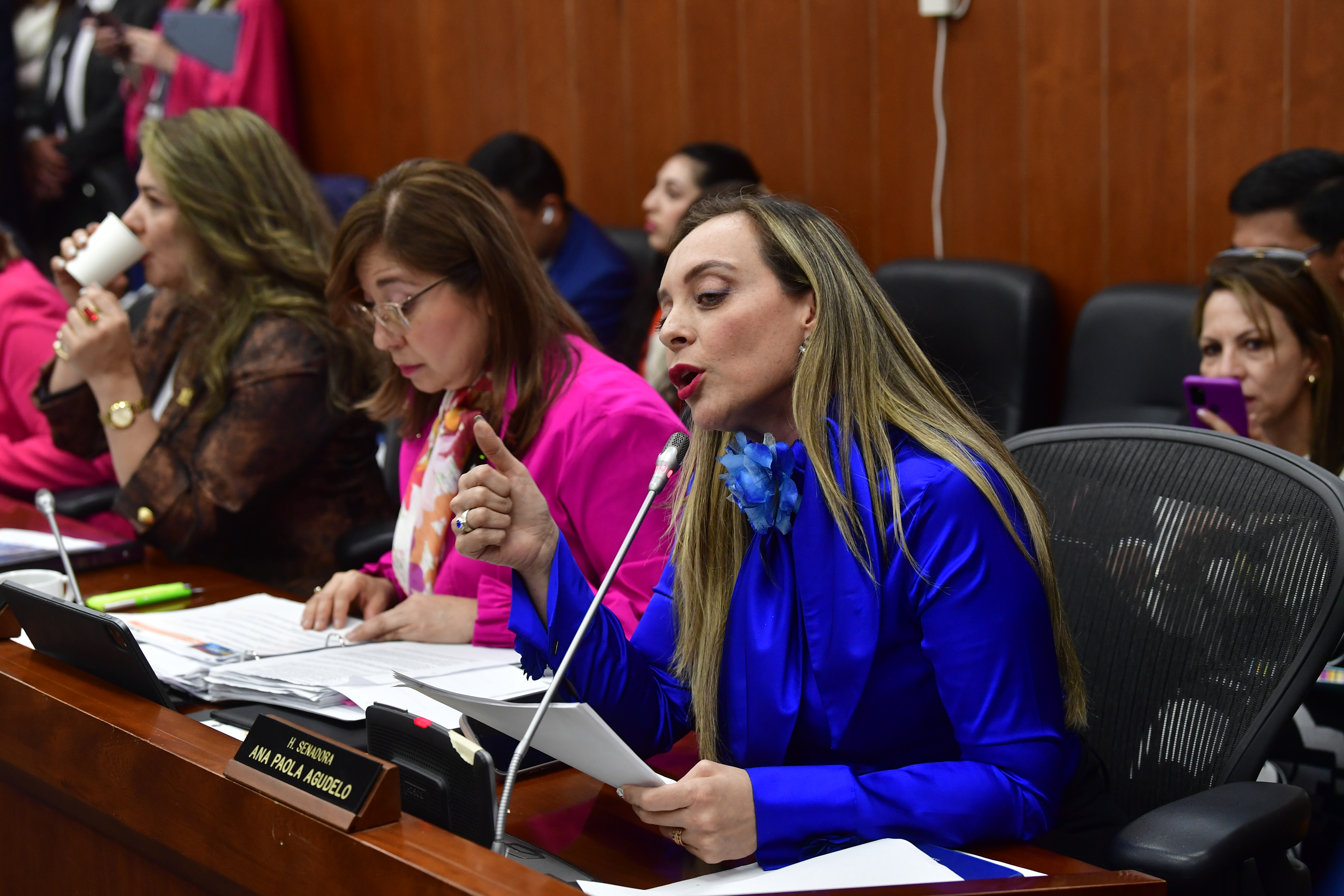 CNE abrió indagación preliminar al Mira por encuesta sobre la reforma laboral