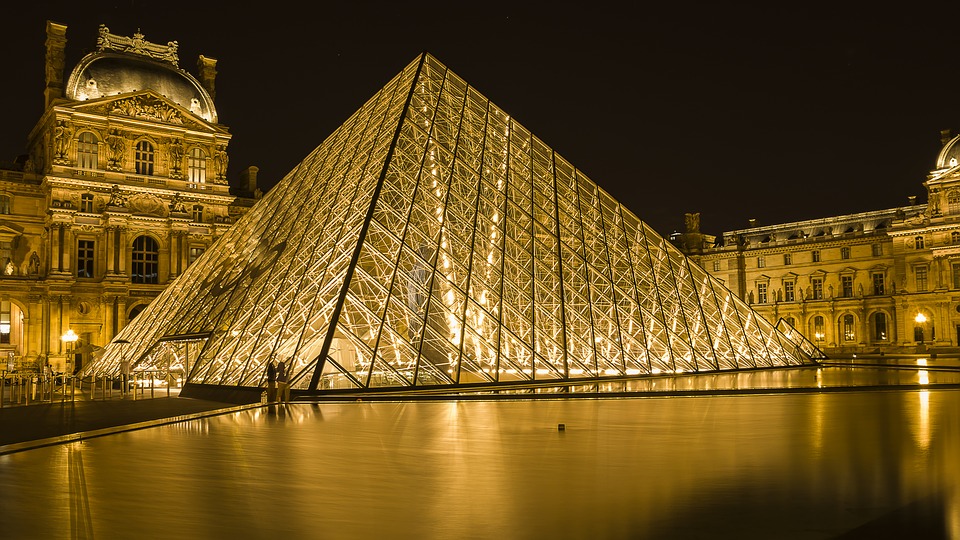 El Louvre recauda fondos para comprar el libro de rezos de Francisco I