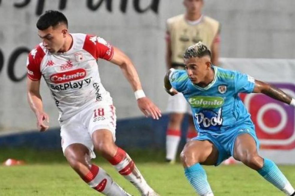 Santa Fe y Jaguares empataron y se estrenaron en un partido con muchos goles
