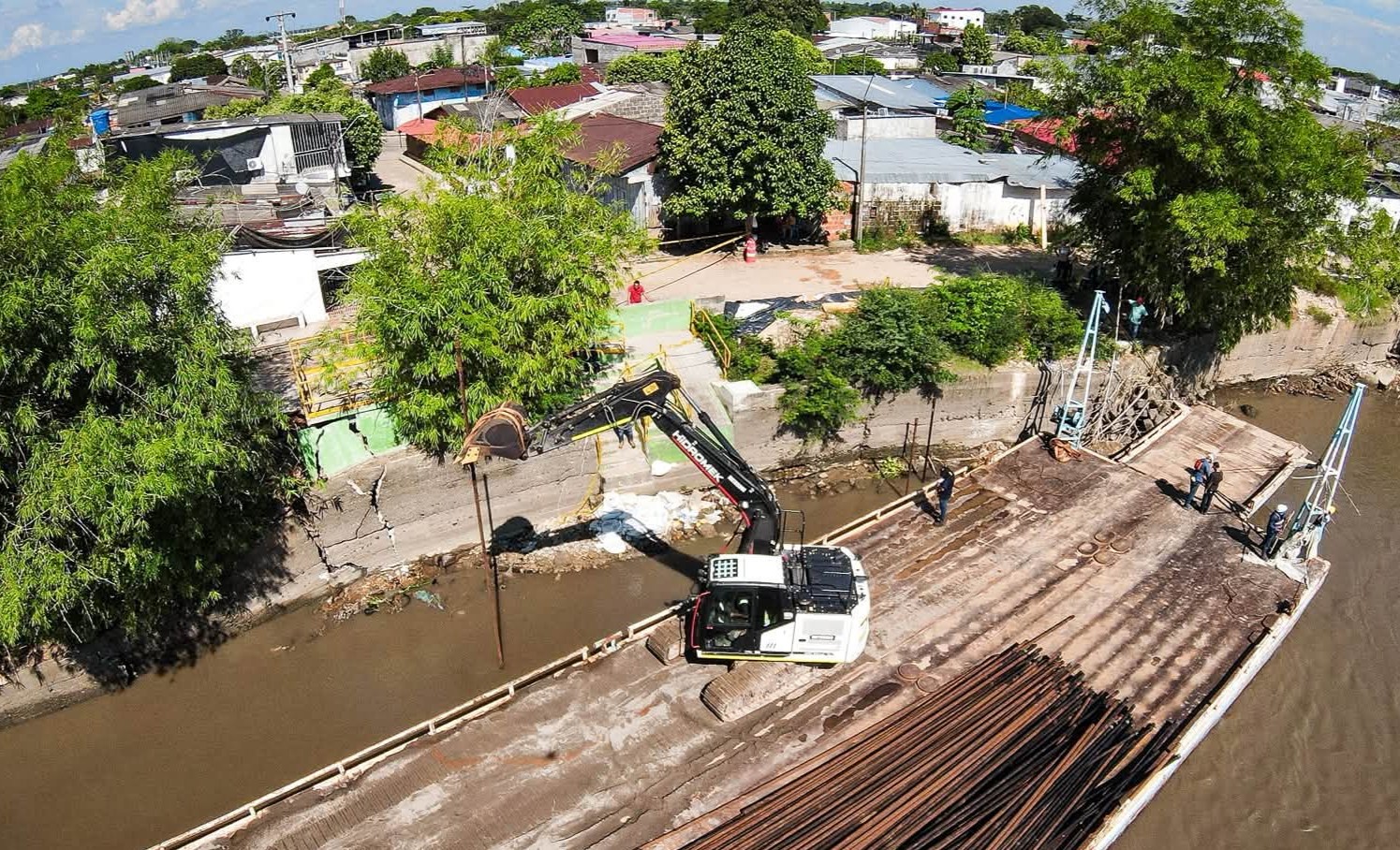Colapso de muralla en el río Magdalena pone en riesgo a zona urbana de Puerto Wilches