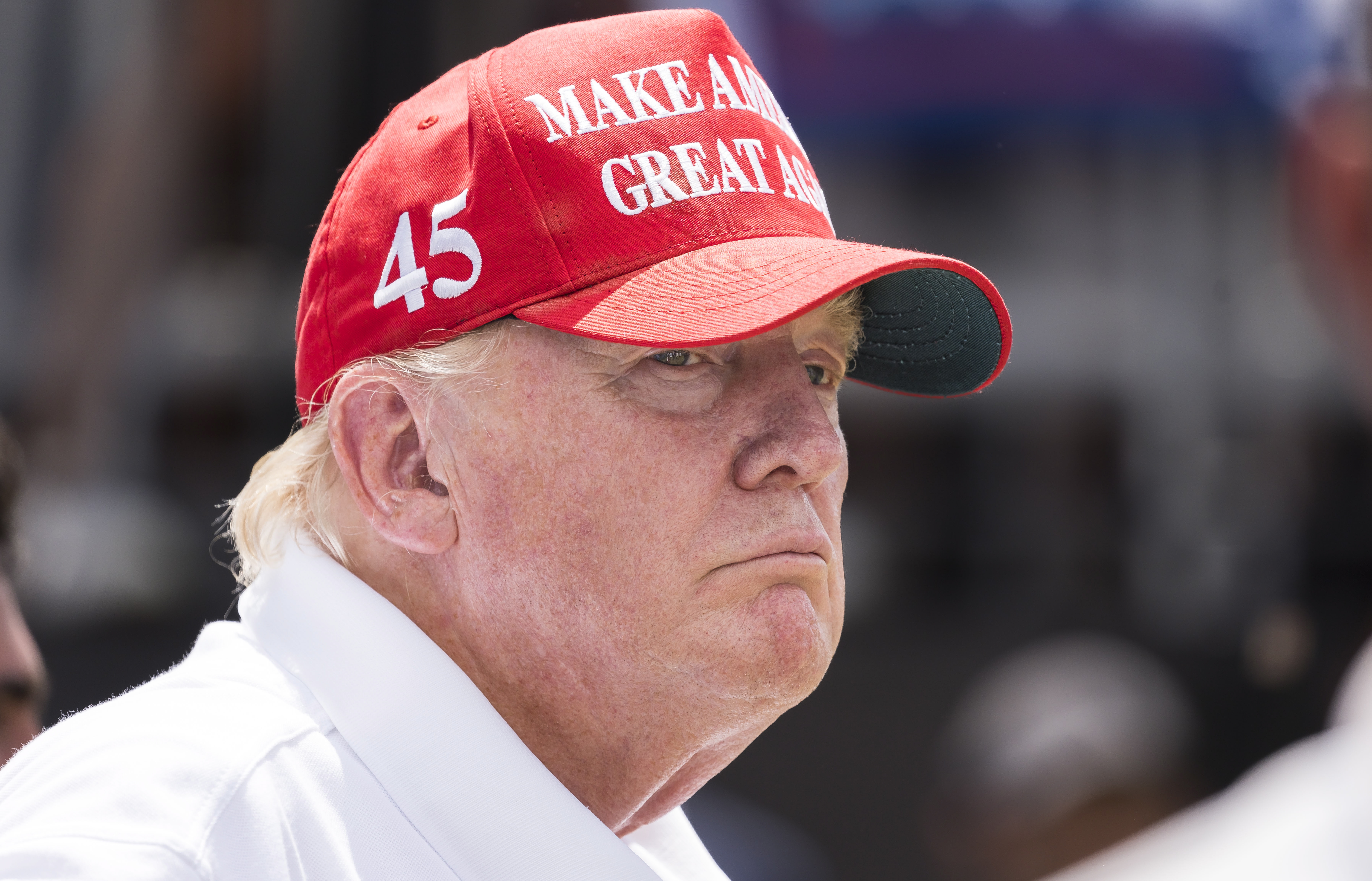 Bedminster (United States), 31/07/2022.- (FILE) - Former US President Donald. J. Trump on the 1st tee at the start of the third round of the LIV Golf Bedminster invitational, part of the new LIV Golf Invitational Series, at the Trump National Golf Club in Bedminster, New Jersey, USA, 31 July 2022 (reissued 30 March 2023). A Manhattan grand jury has voted to indict former US President Donald J. Trump, Trump confirmed in an email on 30 March 2023. (Estados Unidos) EFE/EPA/JUSTIN LANE