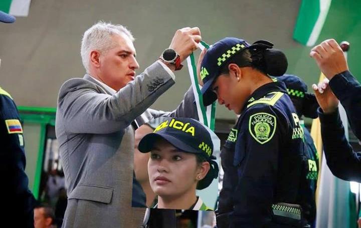 Así fue el homenaje a policías que apoyaron a compañeros en pijama en un ataque