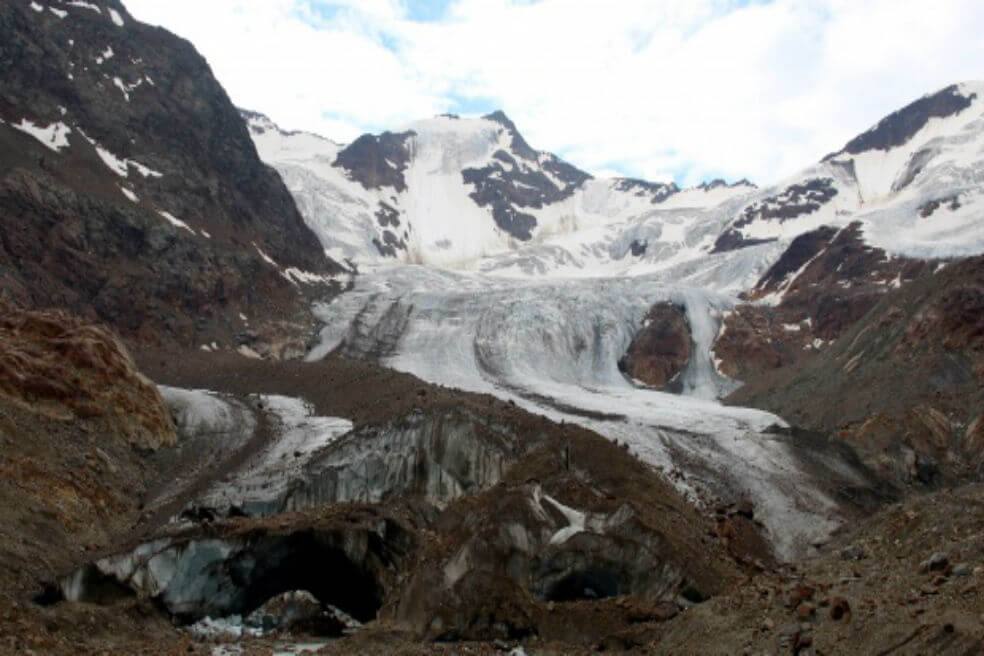 Hallan microplásticos en un glaciar a 3.000 metros de altura
