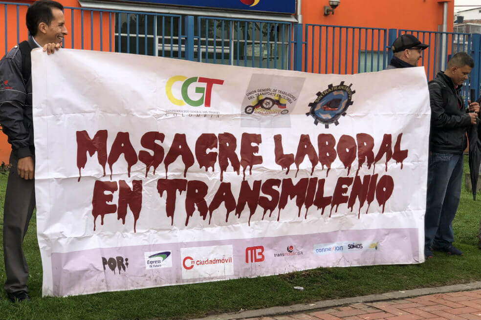 Más de 500 conductores de Transmilenio y SITP protestan por condiciones laborales