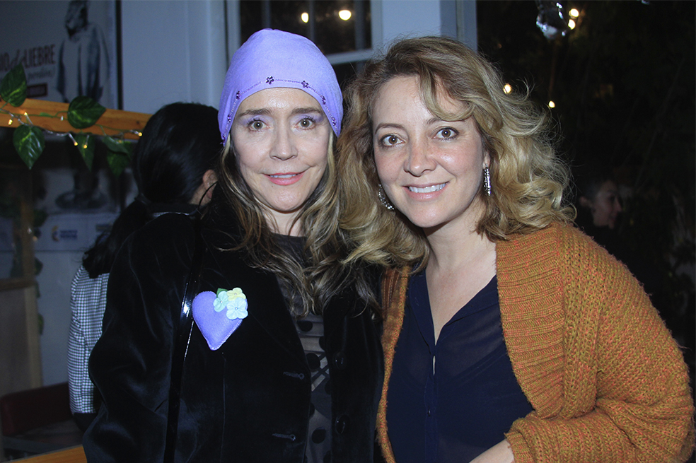 Marcela Valencia y Connie Camelo