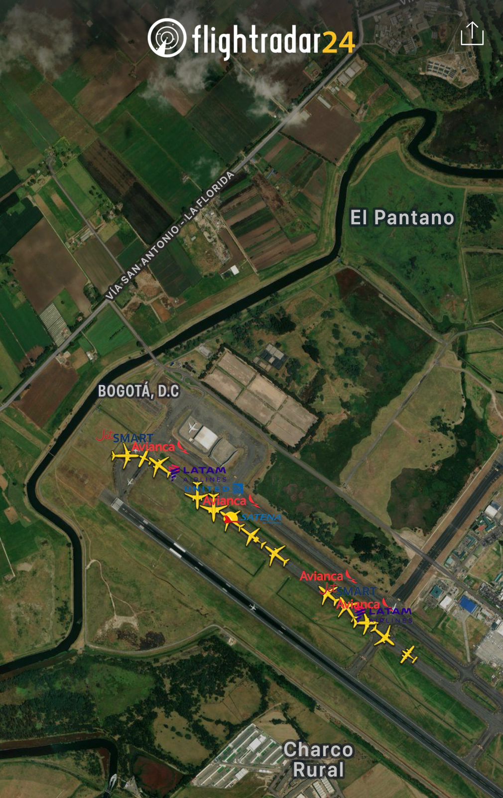 Congestión en el tráfico de aéreo en El Dorado sobre las 9:30 A.M.