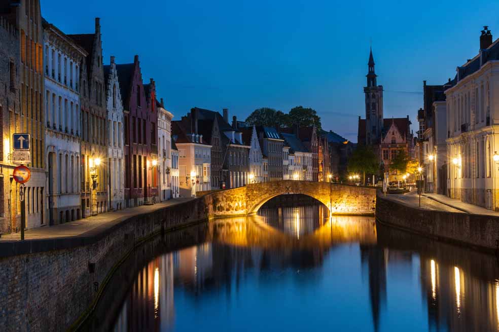 Brujas: un paseo por el medioevo
