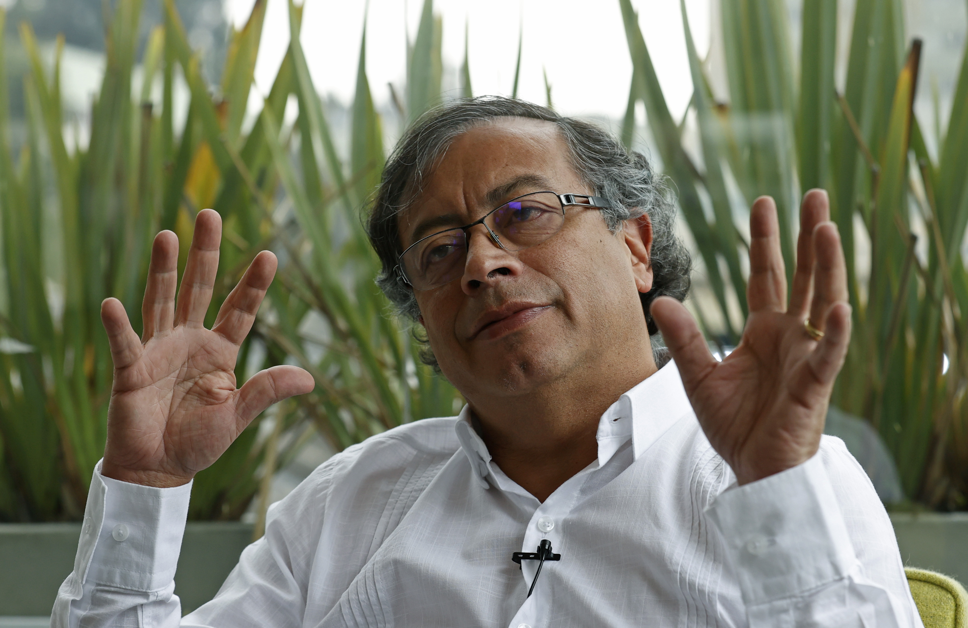 Ingenieros de petróleos demandaron a Gustavo Petro por vulnerar su buen nombre
