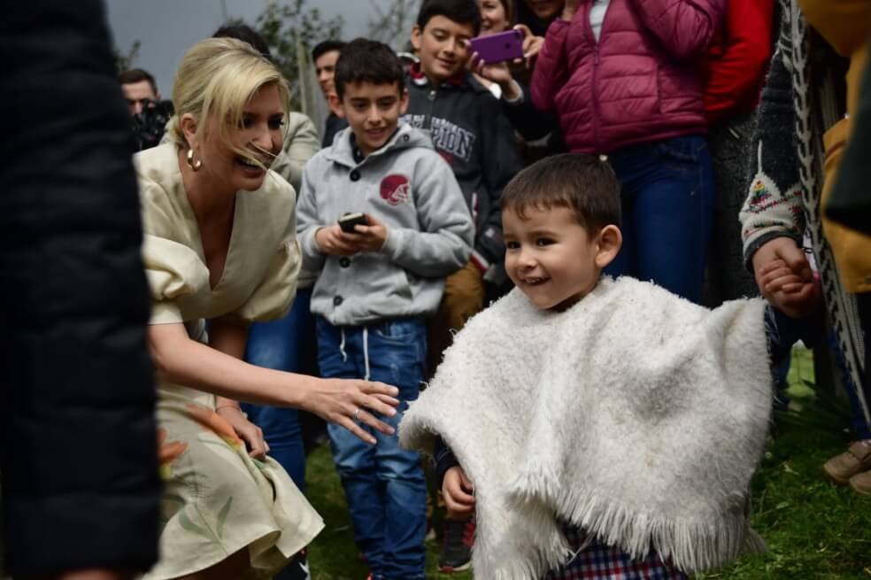 En fotos: así fue la visita de Ivanka Trump a un cultivo de fresas en Usme