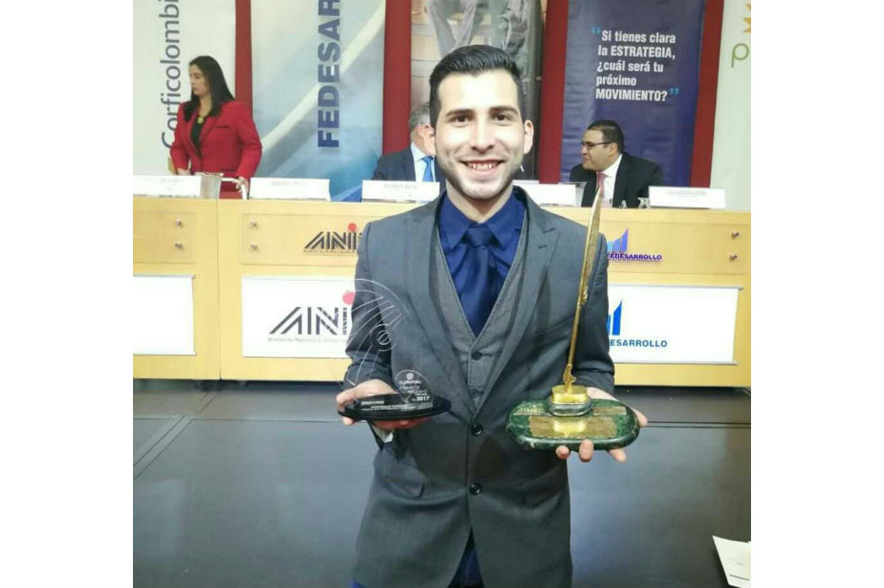 Periodista de El Espectador recibió dos premios de periodismo económico