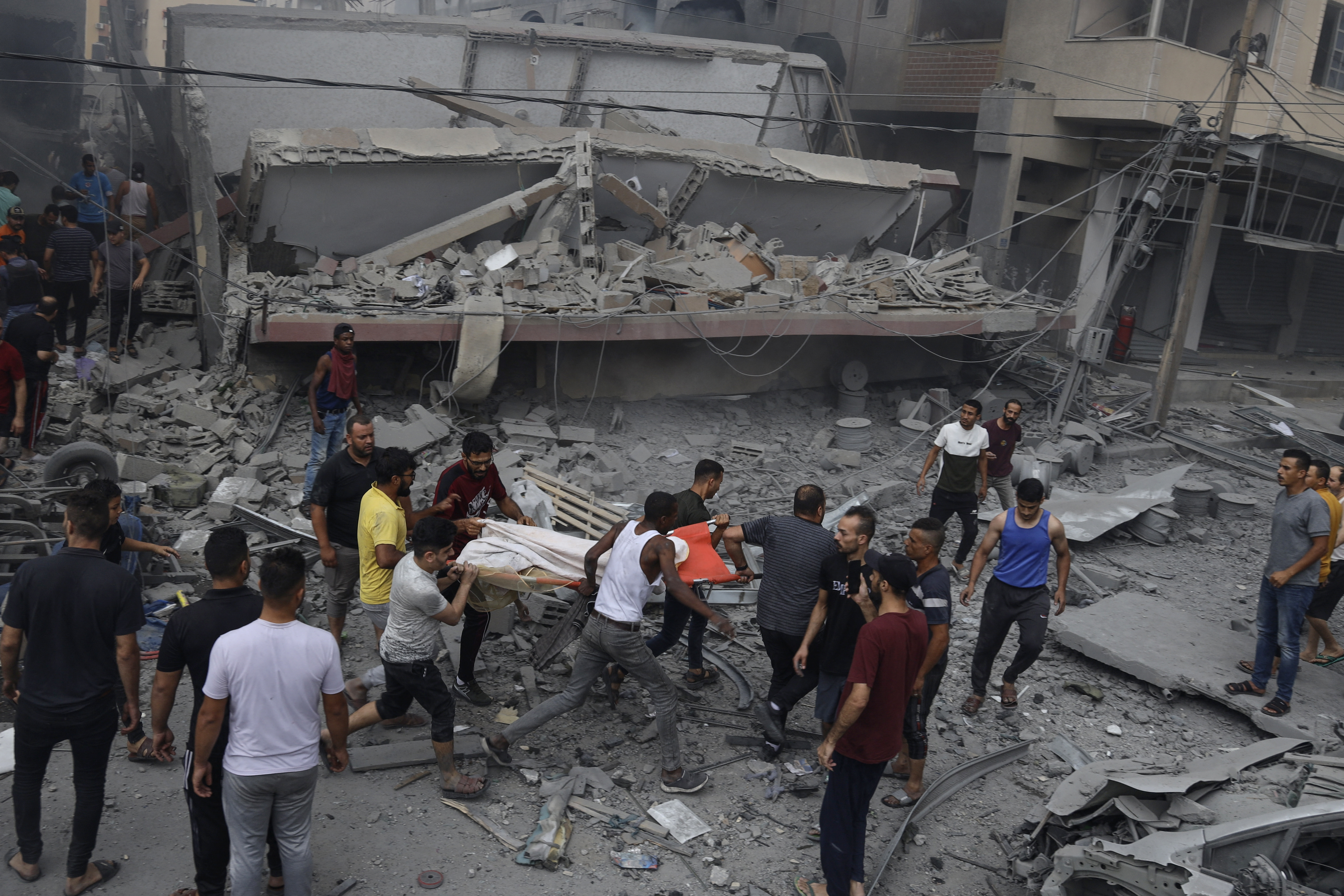 En Gaza, más de 1.400 personas han muerto, entre palestinos e israelíes