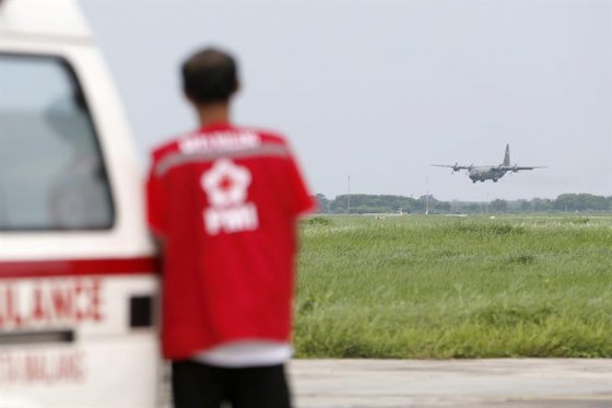 Si va a subir a un avión en Asia, apriete su cinturón