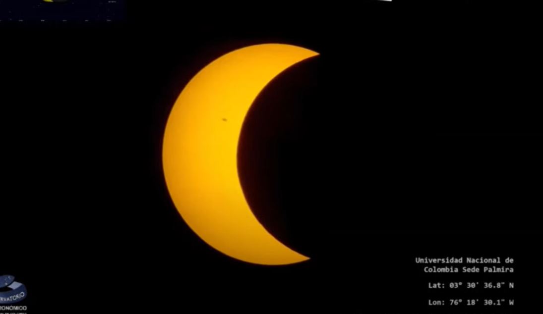 Así vive Bogotá el eclipse solar anular, visto desde el Planetario