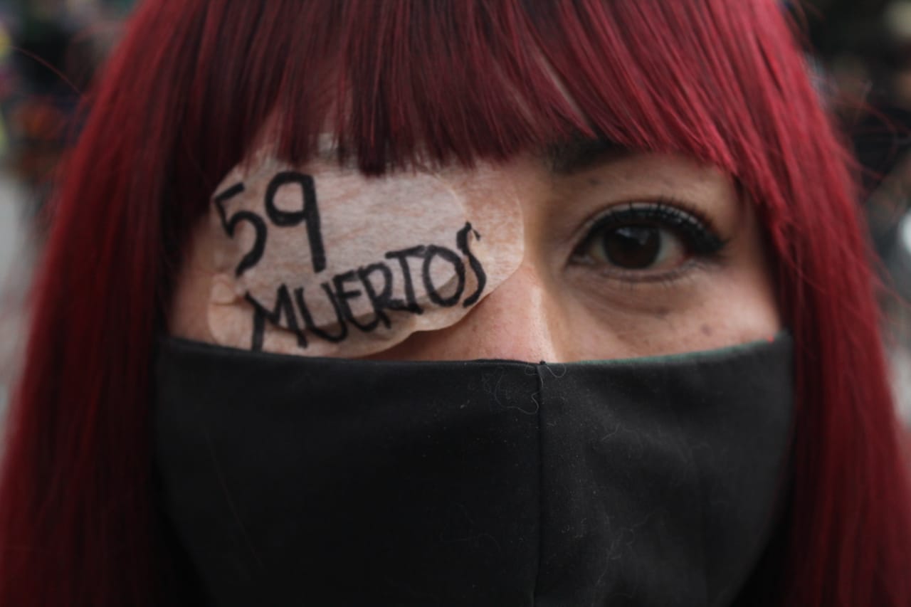 Por dicha razón es que cientos de personas salieron a marchar este viernes en diferentes puntos de Bogotá.