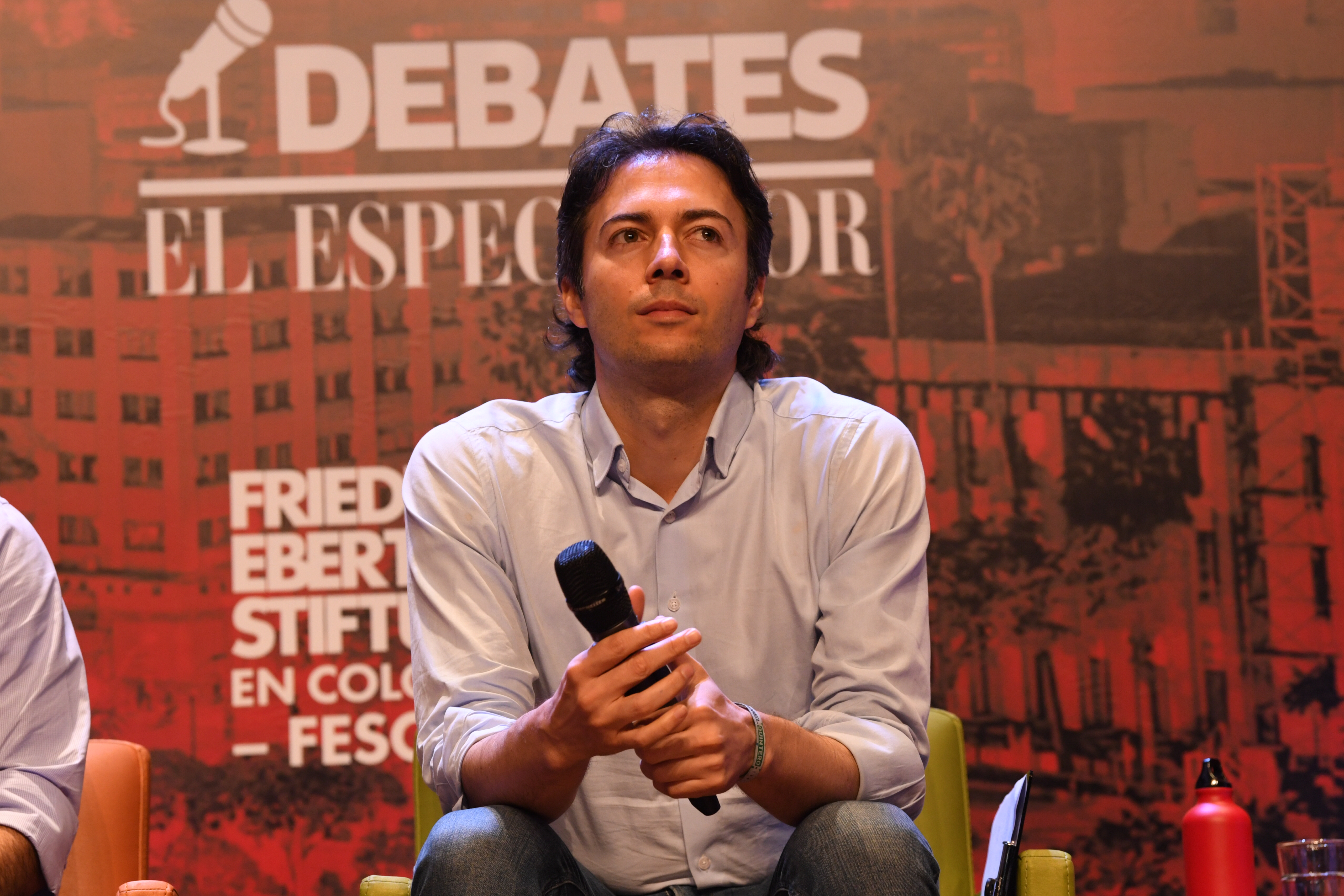 Candidato a la alcaldía de Medellín durante el debate de El Espectador
