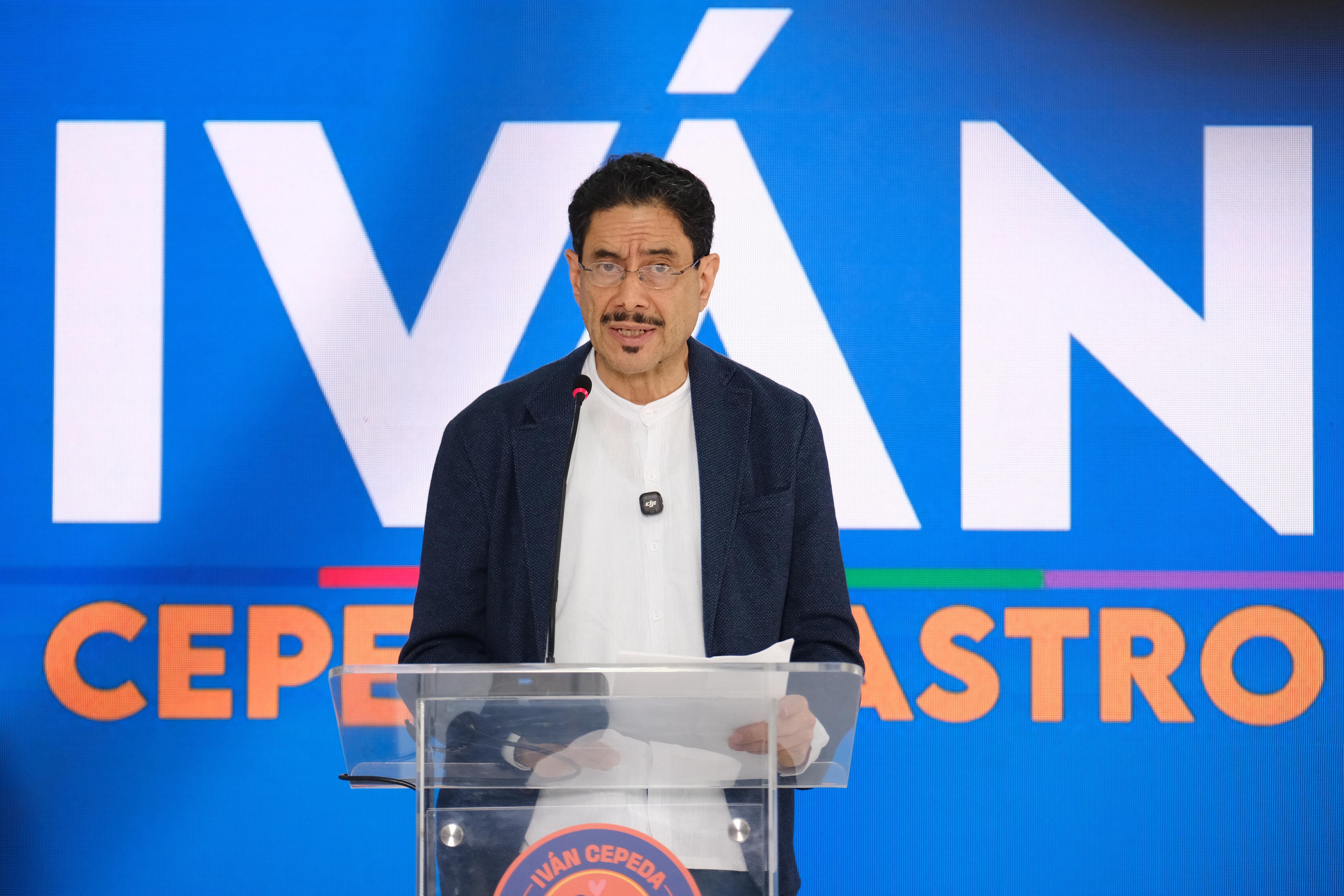 El senador Iván Cepeda hizo un llamado a la "desobediencia civil".