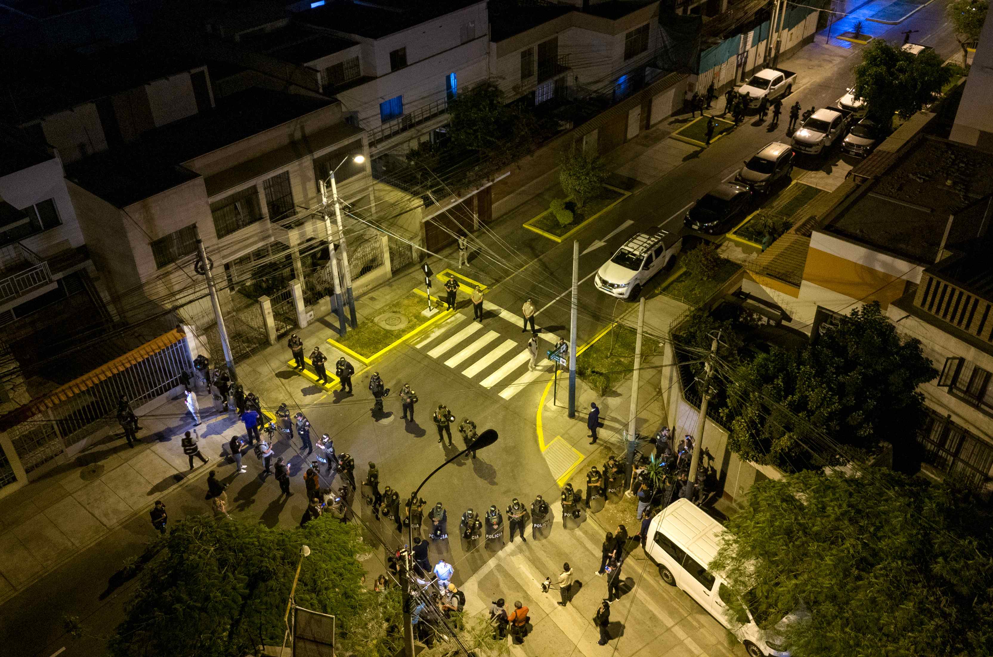 Fiscalía de Perú niega abusos en el operativo en la casa de la presidenta Boluarte