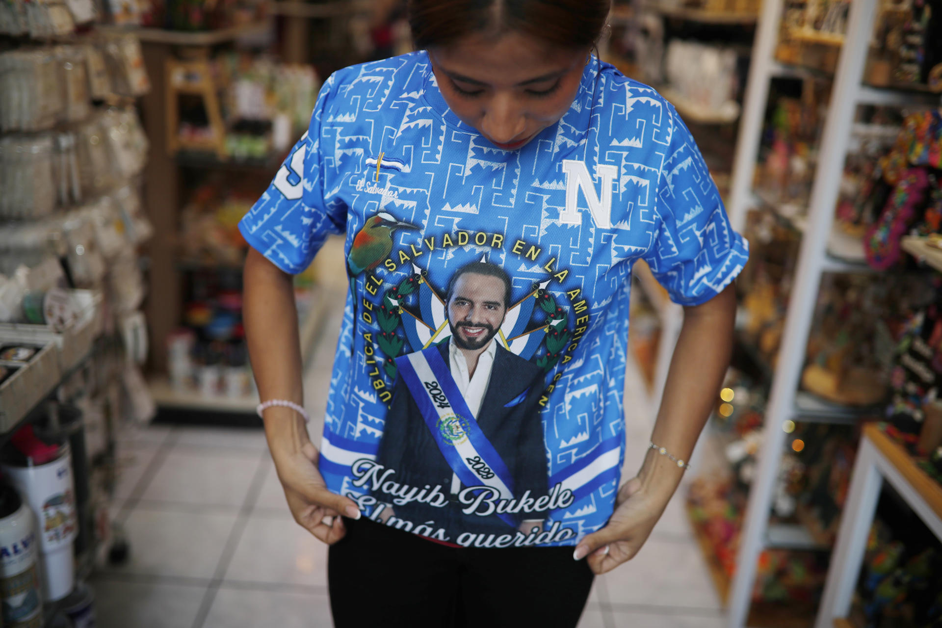 Bukele buscará un tercer mandato en El Salvador, sin rivales a la vista