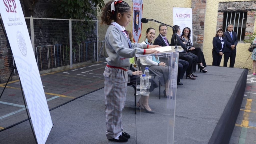 Ciudad de México: niños y niñas podrán elegir si usan falda o pantalón de uniforme