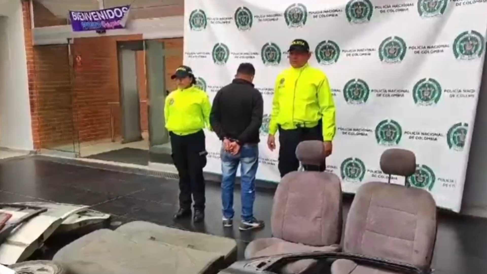 Capturan en Bosa a sujeto que vendía autopartes de carros robados por internet