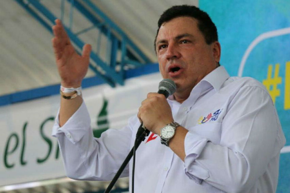Presidente de la Cámara defiende su voto a favor del referendo de Viviane Morales
